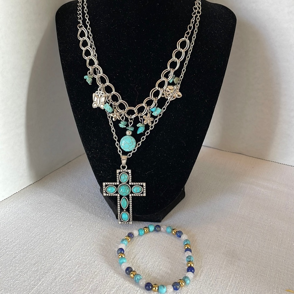 Necklaces (2), bracelet (1), faux silvertone chains & faux silver/turqoise/beads